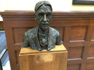 The bust of John Dewey in the main hall of Teachers College